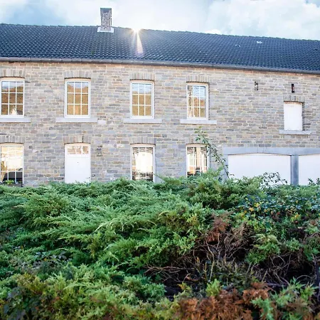 Charming Holiday In Near Forest Сasa de vacaciones Aywaille