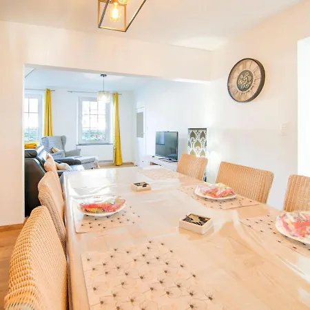 Сasa de vacaciones Charming Holiday In Near Forest Aywaille